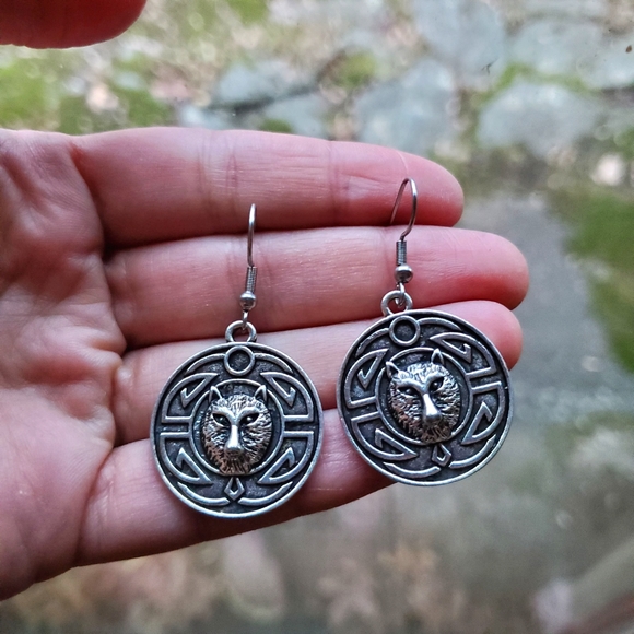 New Celtic Silver Wolf Hook Earrings - Picture 4 of 10